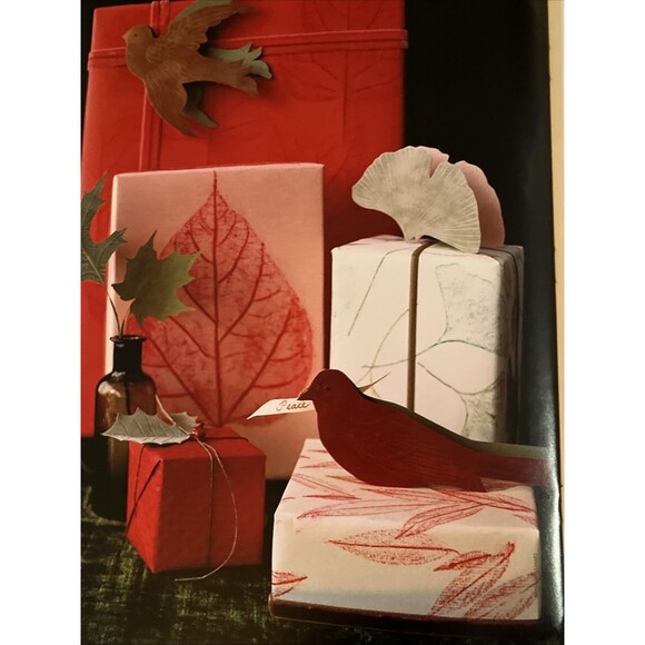 Martha Stewart Handmade Gift Wrapping Tips & Tricks Paper Back Book - Picture 2 of 4